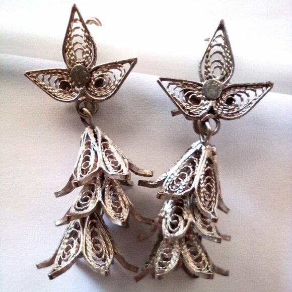Vintage Filigree Clip Earrings Hand Crafted White Metal (Silver?) - Picture 3 of 9